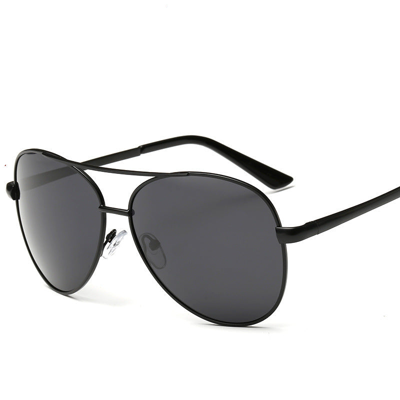 Men's Aviator Sunglasses | Lightweight Design and Classic Shape | Stylish Sun Protection