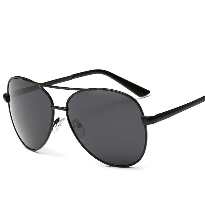 Men's Aviator Sunglasses | Lightweight Design and Classic Shape | Stylish Sun Protection