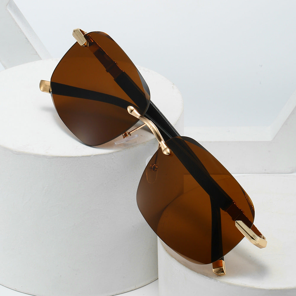 Men's Fashion Sunglasses | Lightweight Frame and Tinted Lenses | Modern Sun Protection