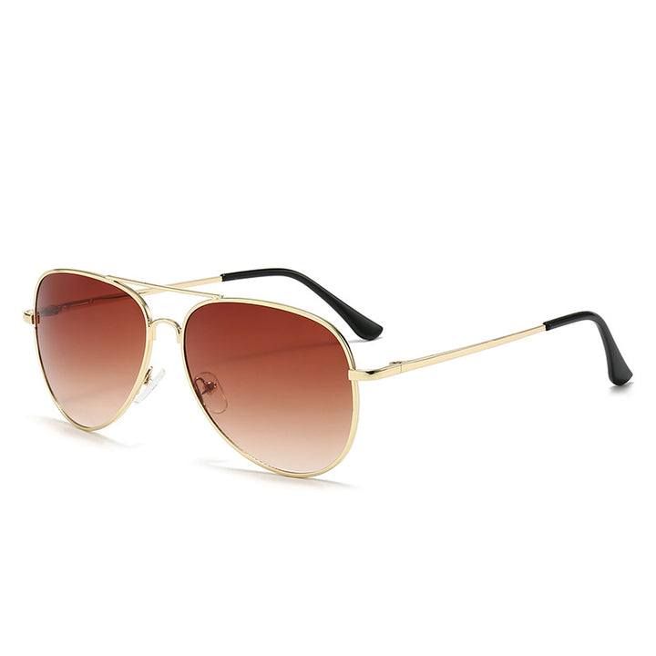 Men's Pilot Sunglasses | Metal Frame and Tinted Lenses | Timeless Outdoor Style
