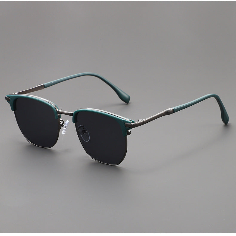 Herren Sonnenbrille | Browline-inspiriertes Design und Getönte Gläser | Zeitlos Eleganter Stil